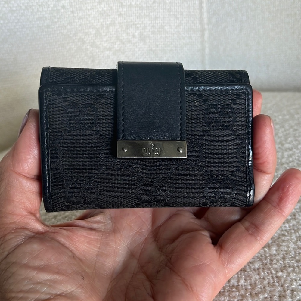 Authentic Gucci Key holder Key case GG canvas & leather Black Silver unisex
